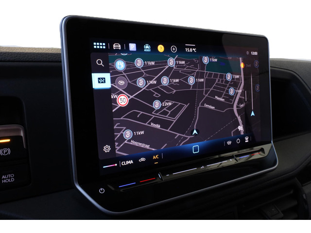 Volkswagen Crafter Highline L3H3 140 pk automaat BPM vrij | Trekhaak | Camera | navigatiepakket | vierseizoenbanden