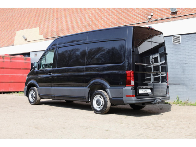 Volkswagen Crafter Highline L3H3 140 pk automaat BPM vrij | Trekhaak | Camera | navigatiepakket | vierseizoenbanden