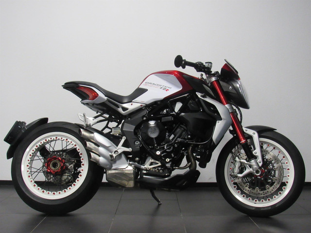 mv-agusta-dragster-800-rr