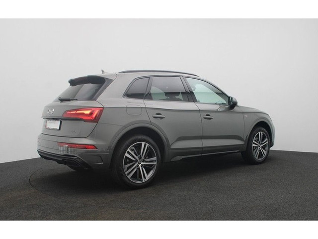 Audi Q5 50 TFSI e S Line ACC Trekhaak Sportstoelen 20 Inch Bang und Olufsen Audi Virtual Cockpit