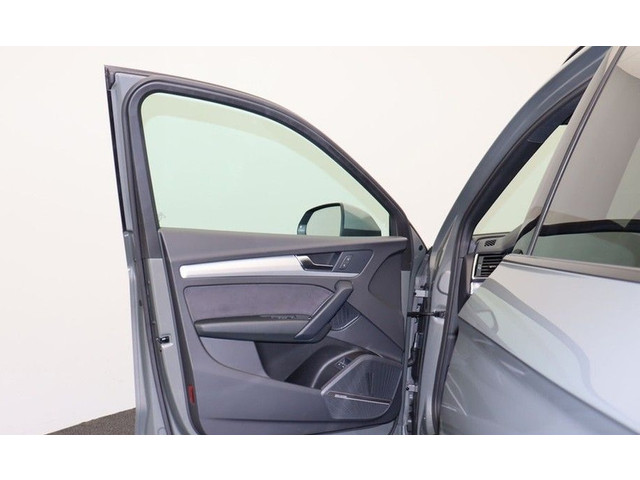 Audi Q5 50 TFSI e S Line ACC Trekhaak Sportstoelen 20 Inch Bang und Olufsen Audi Virtual Cockpit