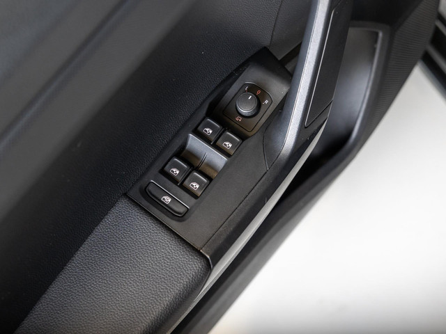 Seat Ibiza 1.0 MPI Style   80pk   Apple CarPlay   Automatische klimaatregeling   Stoelverwarming