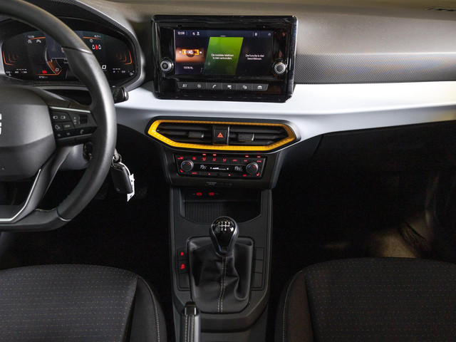 Seat Ibiza 1.0 MPI Style   80pk   Apple CarPlay   Automatische klimaatregeling   Stoelverwarming
