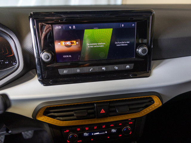 Seat Ibiza 1.0 MPI Style   80pk   Apple CarPlay   Automatische klimaatregeling   Stoelverwarming