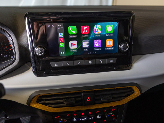 Seat Ibiza 1.0 MPI Style   80pk   Apple CarPlay   Automatische klimaatregeling   Stoelverwarming