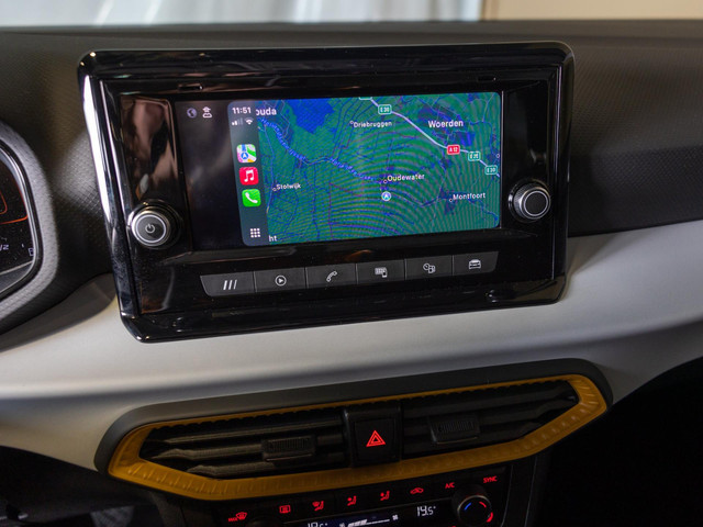Seat Ibiza 1.0 MPI Style   80pk   Apple CarPlay   Automatische klimaatregeling   Stoelverwarming
