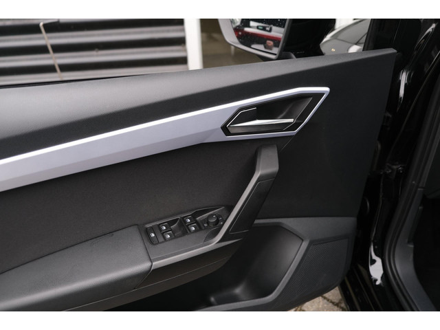 Seat Ibiza 1.0 EcoTSI FR NW Model Navi Led Acc Pdc