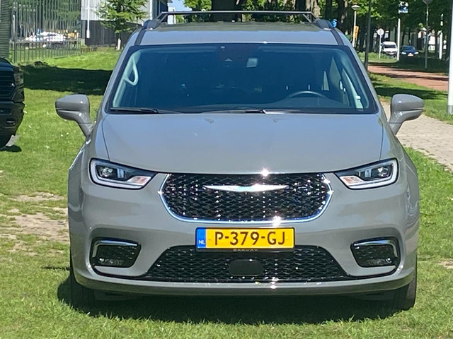 chrysler-pacifica-3.6l-touring-plug-in-hybride