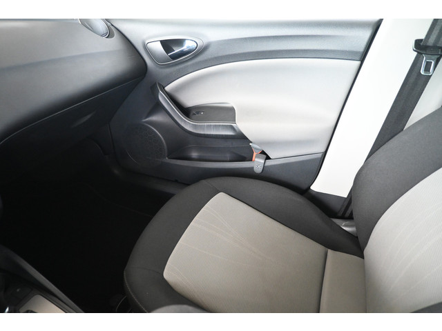 Seat Ibiza ST 1.2 TSI Automaat Style Airco Navigatie Cruise Control Trekhaak Rijklaarprijs Inruil Mogelijk!