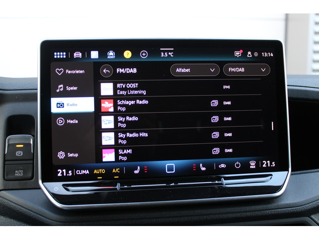 Volkswagen Crafter 35 2.0 TDI L3H2 177pk - Facelift - Navigatie - LED - Geveerde stoel - Virtual cockpit - Camera - Verwarmd stuur - Stoelverwarmin