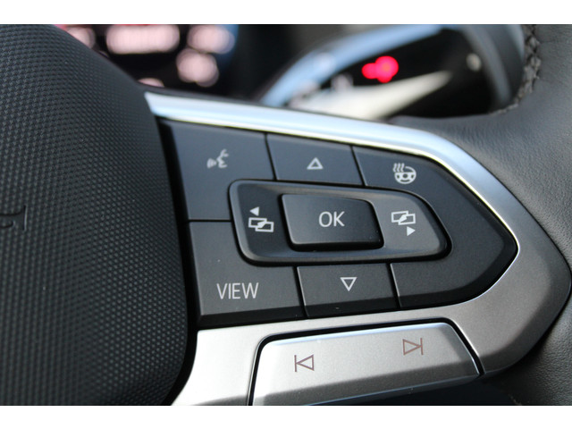 Volkswagen Crafter 35 2.0 TDI L3H2 177pk - Facelift - Navigatie - LED - Geveerde stoel - Virtual cockpit - Camera - Verwarmd stuur - Stoelverwarmin