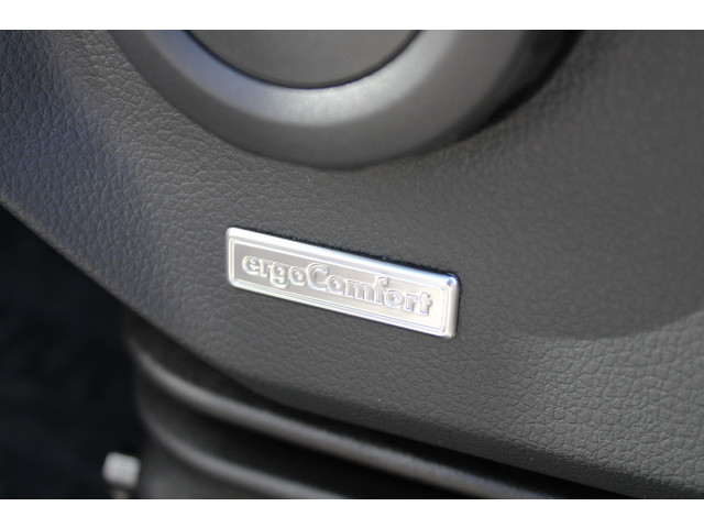 Volkswagen Crafter 35 2.0 TDI L3H2 177pk - Facelift - Navigatie - LED - Geveerde stoel - Virtual cockpit - Camera - Verwarmd stuur - Stoelverwarmin