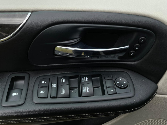 Chrysler Grand Voyager Limited Edition 3.6 V6 Stow&Go 3XTV DVD