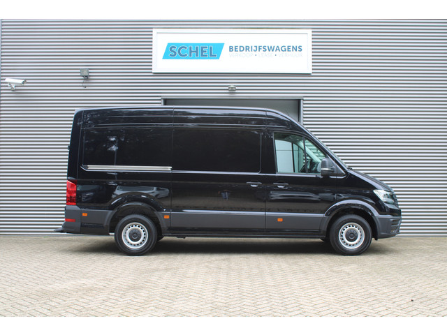 Volkswagen Crafter 35 2.0 TDI L3H3 177pk - 2x Schuifdeur - LED - Trekhaak - Navigatie - DAB - Geveerde stoel - Camera - Stoelverwarming - Rijklaar