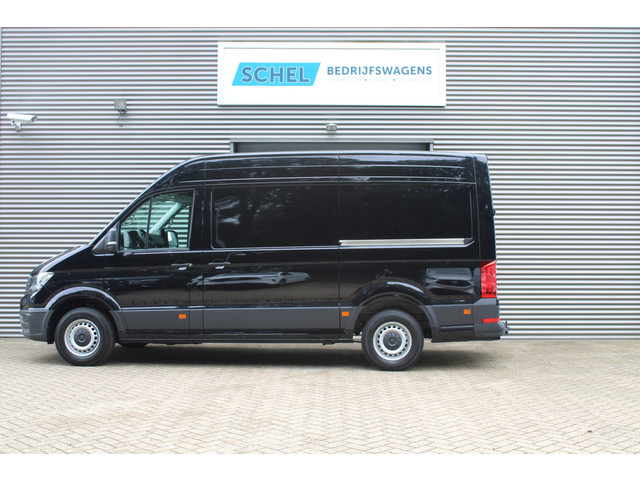 Volkswagen Crafter 35 2.0 TDI L3H3 177pk - 2x Schuifdeur - LED - Trekhaak - Navigatie - DAB - Geveerde stoel - Camera - Stoelverwarming - Rijklaar