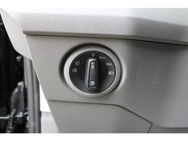 Volkswagen Crafter 35 2.0 TDI L3H3 177pk - 2x Schuifdeur - LED - Trekhaak - Navigatie - DAB - Geveerde stoel - Camera - Stoelverwarming - Rijklaar