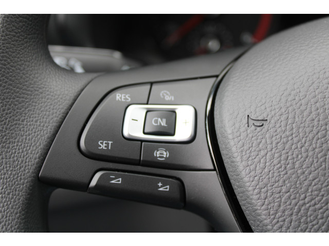 Volkswagen Crafter 35 2.0 TDI L3H3 177pk - 2x Schuifdeur - LED - Trekhaak - Navigatie - DAB - Geveerde stoel - Camera - Stoelverwarming - Rijklaar