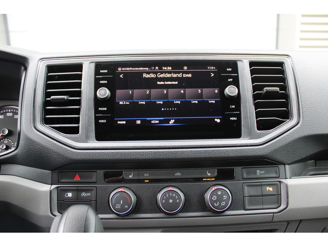 Volkswagen Crafter 35 2.0 TDI L3H3 177pk - 2x Schuifdeur - LED - Trekhaak - Navigatie - DAB - Geveerde stoel - Camera - Stoelverwarming - Rijklaar