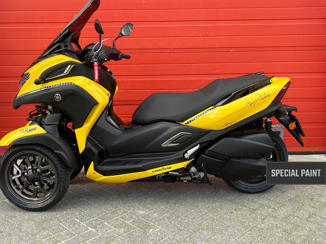 yamaha-tricity-300-abs-limited-kenny-roberts-edition-yamaha-tricity-300-abs