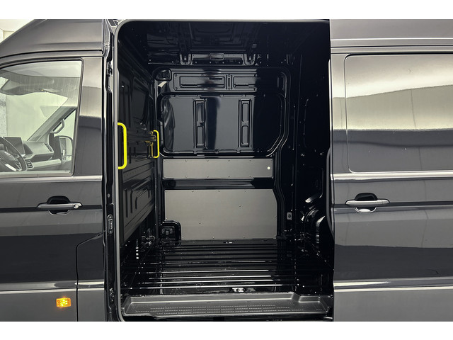 Volkswagen Crafter 35 2.0 TDI L3H3 177PK DSG | Nieuw model | 2x Schuifdeur | Adaptief cruise control | Apple carplay | Verwarmde stoelen | Facelift