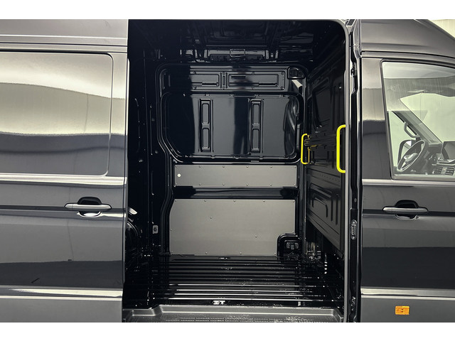 Volkswagen Crafter 35 2.0 TDI L3H3 177PK DSG | Nieuw model | 2x Schuifdeur | Adaptief cruise control | Apple carplay | Verwarmde stoelen | Facelift