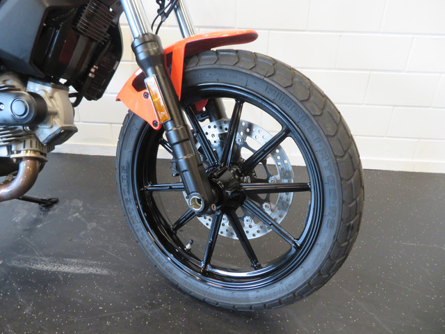 Ducati Scrambler SIXTY 2 NIEUWSTAAT!