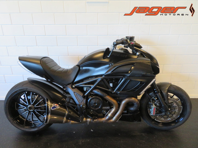 ducati-diavel-black-edition---termioni