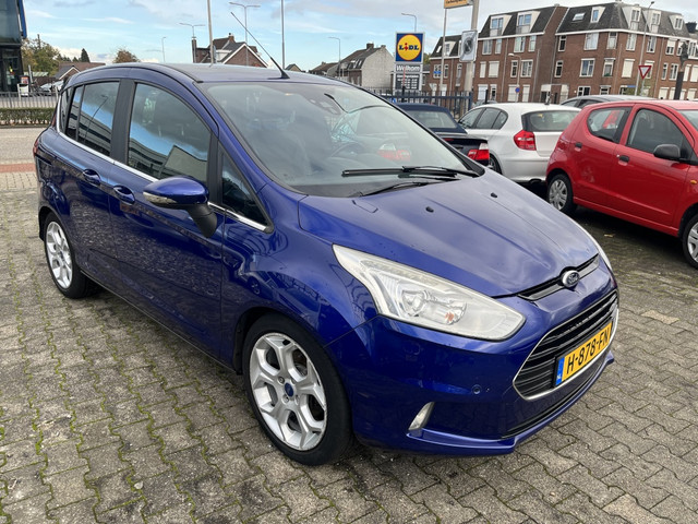 ford-b-max-1.0-ecob.-titaniumkoppakking-defect