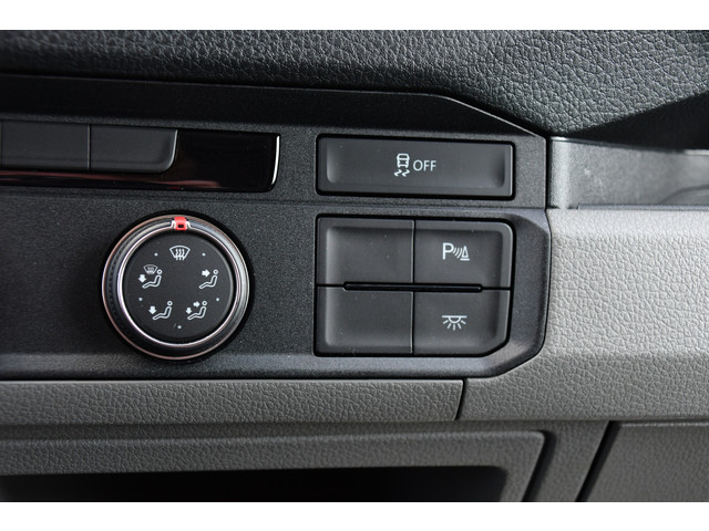 Volkswagen Crafter 35 2.0 TDI L3H3 Highline Camera, Carplay, LED, 140pk, Automaat, Voorruit verwarming, Uniek!