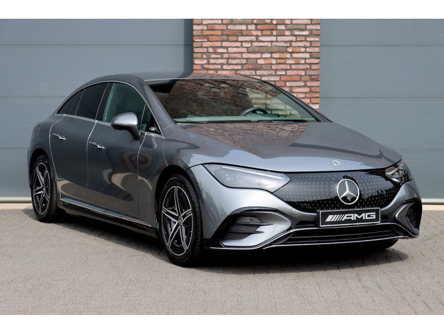 mercedes-benz-eqe-300-amg-line-89-kwh---distronic----memory---keyless-go---digital-light---surround-camera---augmented-reality---verwarmd-stuurwie
