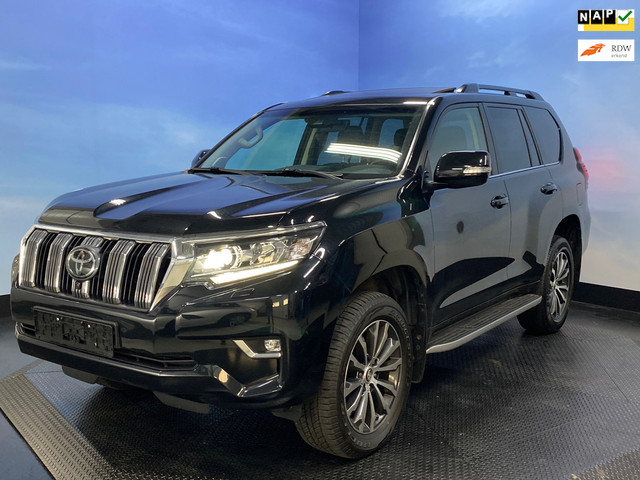 toyota-land-cruiser-150-executive---5-peroons-bomvol--