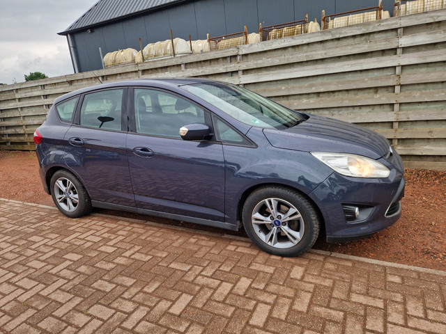 ford-c-max-1.0-edition-navigatie