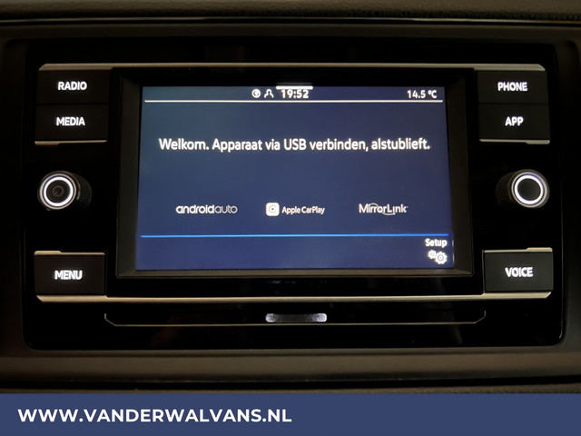 Volkswagen Crafter 2.0 TDI 141pk L3H2 L2H1 Euro6 Airco | Camera | Apple Carplay | Android Auto Bijrijdersbank, 3000kg trekvermogen