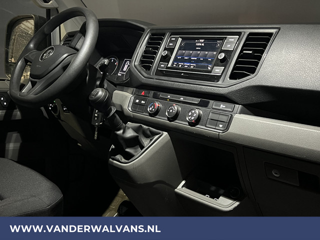 Volkswagen Crafter 2.0 TDI 141pk L3H2 L2H1 Euro6 Airco | Camera | Apple Carplay | Android Auto Bijrijdersbank, 3000kg trekvermogen