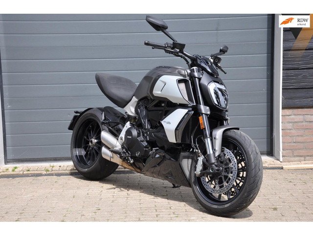 ducati-diavel-1260-8250-km--nederlandse-motor