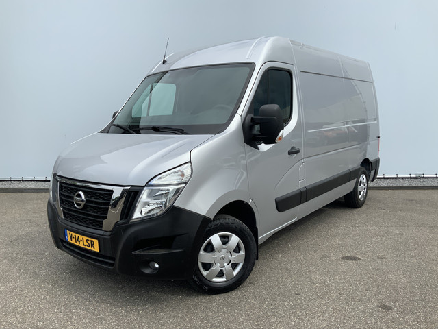 nissan-interstar-2.3-dci-l2h2-acenta-airco-cruise-3-zits-camera-navi-trekhaak-2500-kg-euro-6