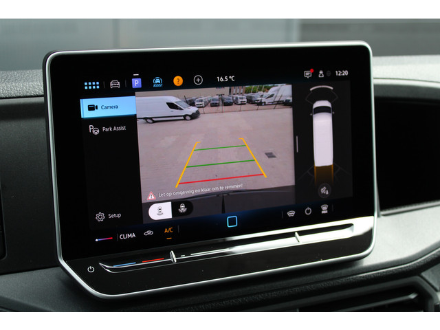 Volkswagen Crafter 30 2.0 TDI L3H3 140pk - Navigatie - DAB - Geveerde Stoel - Camera - Carplay - Rijklaar