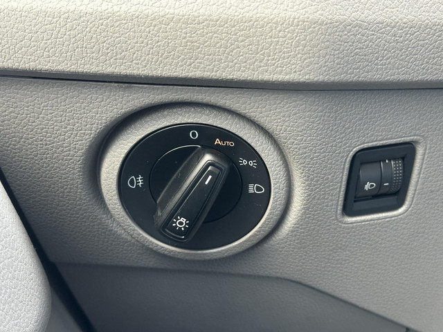 Volkswagen Crafter 35 2.0 TDI L4H3*A C*CRUISE*HAAK*CAM*CARPLAY*3PERS*