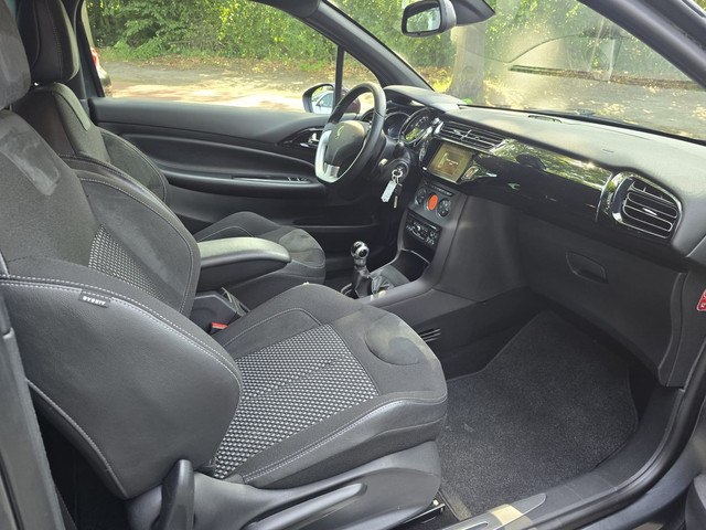 Citroen DS3 1.2 VTi Chic | 12MND GARANTIE | AIRCO | CRUISE | NIEUWE APK | PDC |NAVI |