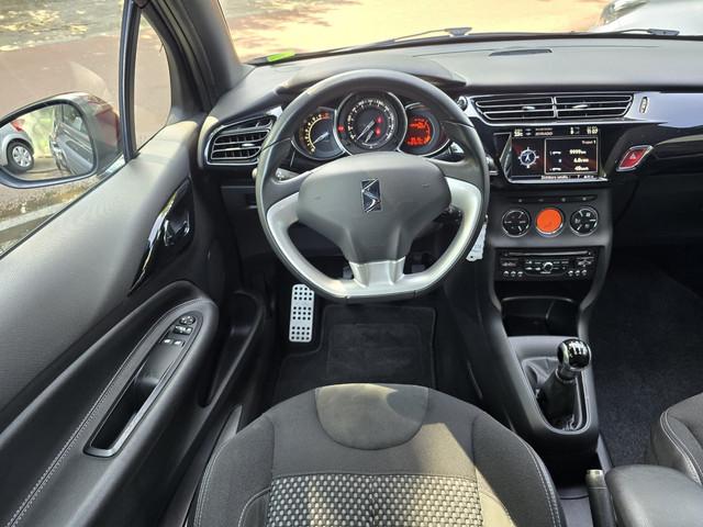 Citroen DS3 1.2 VTi Chic | 12MND GARANTIE | AIRCO | CRUISE | NIEUWE APK | PDC |NAVI |