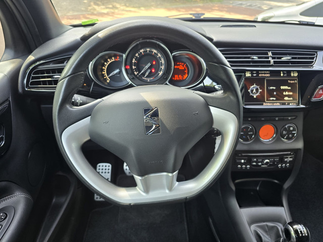 Citroen DS3 1.2 VTi Chic | 12MND GARANTIE | AIRCO | CRUISE | NIEUWE APK | PDC |NAVI |