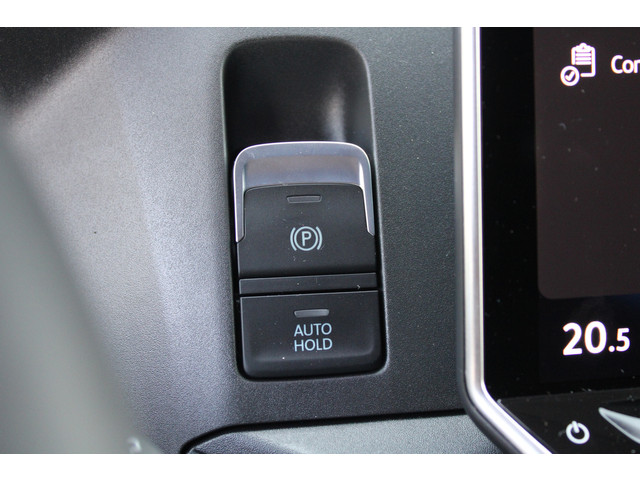 Volkswagen Crafter 35 2.0 TDI L3H2 177pk - Facelift - Navigatie - LED - Geveerde stoel - Virtual cockpit - Camera - Verwarmd stuur - Stoelverwarmin