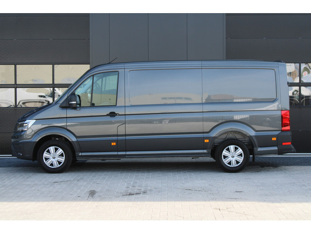 Volkswagen Crafter 35 2.0 TDI L3H2 177pk - Facelift - Navigatie - LED - Geveerde stoel - Virtual cockpit - Camera - Verwarmd stuur - Stoelverwarmin