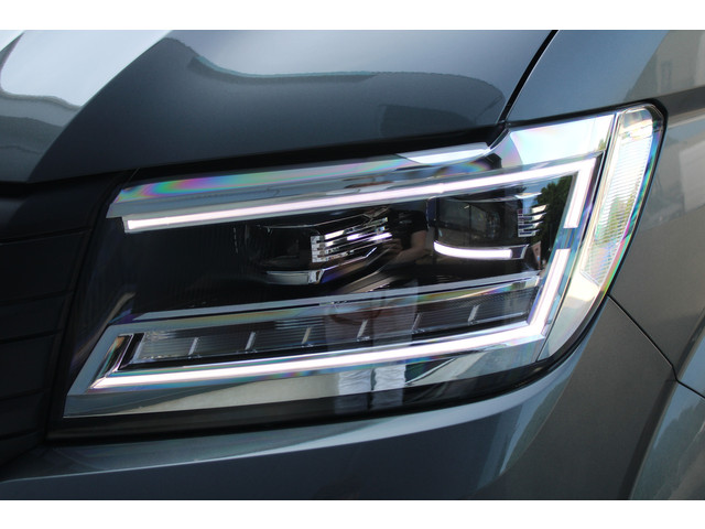 Volkswagen Crafter 35 2.0 TDI L3H2 177pk - Facelift - Navigatie - LED - Geveerde stoel - Virtual cockpit - Camera - Verwarmd stuur - Stoelverwarmin