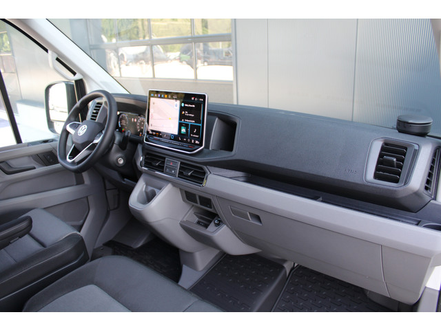 Volkswagen Crafter 35 2.0 TDI L3H2 177pk - Facelift - Navigatie - LED - Geveerde stoel - Virtual cockpit - Camera - Verwarmd stuur - Stoelverwarmin