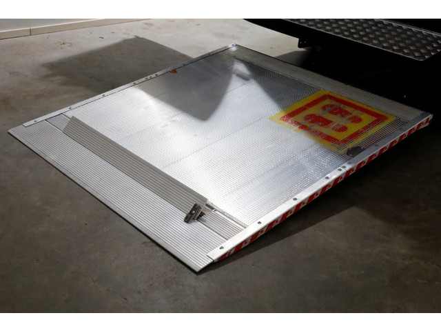 Volkswagen Crafter 35 2.0 TDI 140pk L3H3 (L2H2) DSG-Automaat Highline LED ACC Laadklep 500kg 01-2022