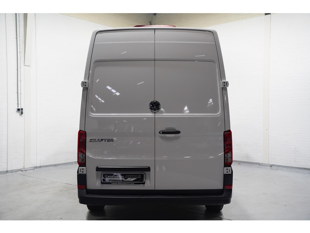 Volkswagen Crafter 2.0 TDI 140 pk L4H3 Airco, Cruise Control Geveerde Stoel, PDC V+A, 3-Zits, Nieuw Overjarig