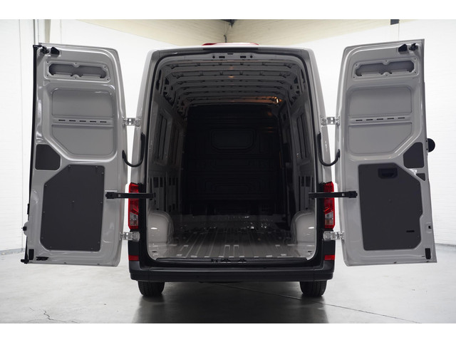 Volkswagen Crafter 2.0 TDI 140 pk L4H3 Airco, Cruise Control Geveerde Stoel, PDC V+A, 3-Zits, Nieuw Overjarig