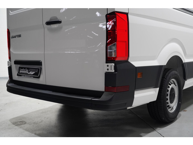 Volkswagen Crafter 2.0 TDI 140 pk L4H3 Airco, Cruise Control Geveerde Stoel, PDC V+A, 3-Zits, Nieuw Overjarig