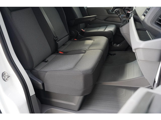 Volkswagen Crafter 2.0 TDI 140 pk L4H3 Airco, Cruise Control Geveerde Stoel, PDC V+A, 3-Zits, Nieuw Overjarig